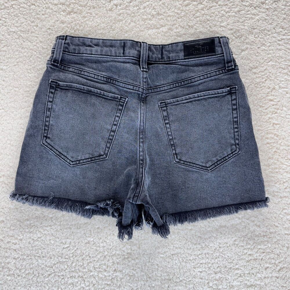 Hollister Ultra High-Rise Mom Shorts Size 3 W26 Gray Denim Frayed Hem Stretchy - Picture 2 of 12